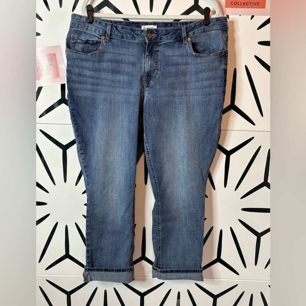 M. Jeans by Maurice’s Slim Straight Mid-Rise Jeans Women’s Size 18 - Picture 2 of 10